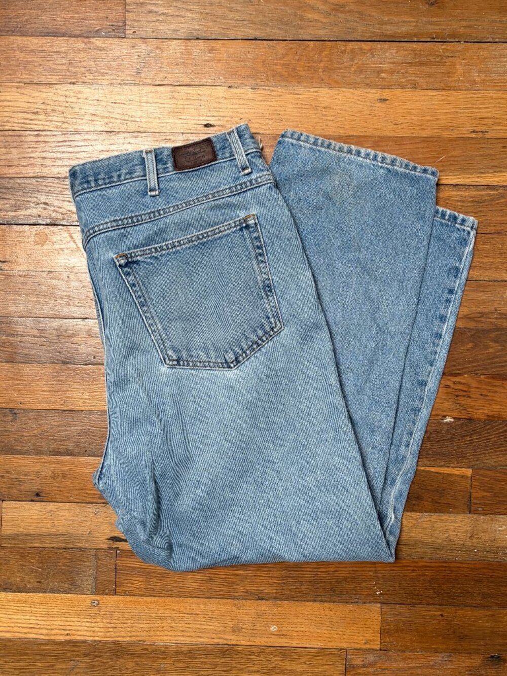 Vintage 2000s L.L.Bean Classic Fit Men’s Blue Denim Straight Jeans 38x29